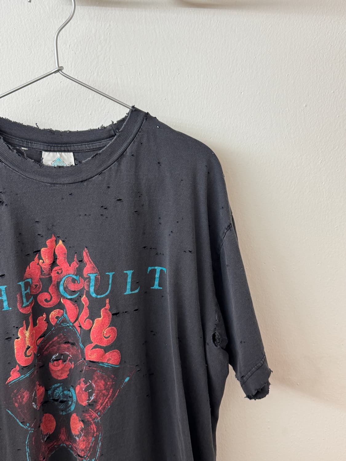 00's the cult faded t shirt 상품이미지3