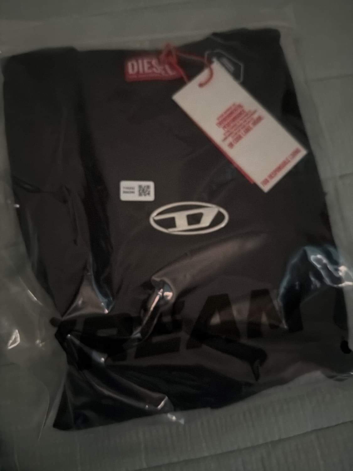 디젤 메탈릭 오발 D 티셔츠 블랙 XL 상품이미지2