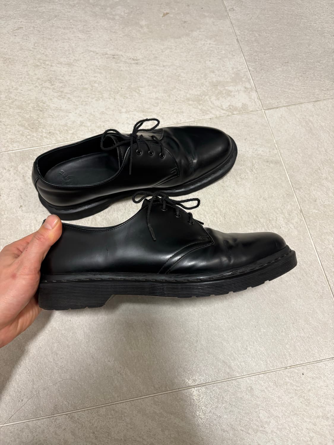 닥터마틴 블랙 모노 더비슈즈 280 상품이미지1