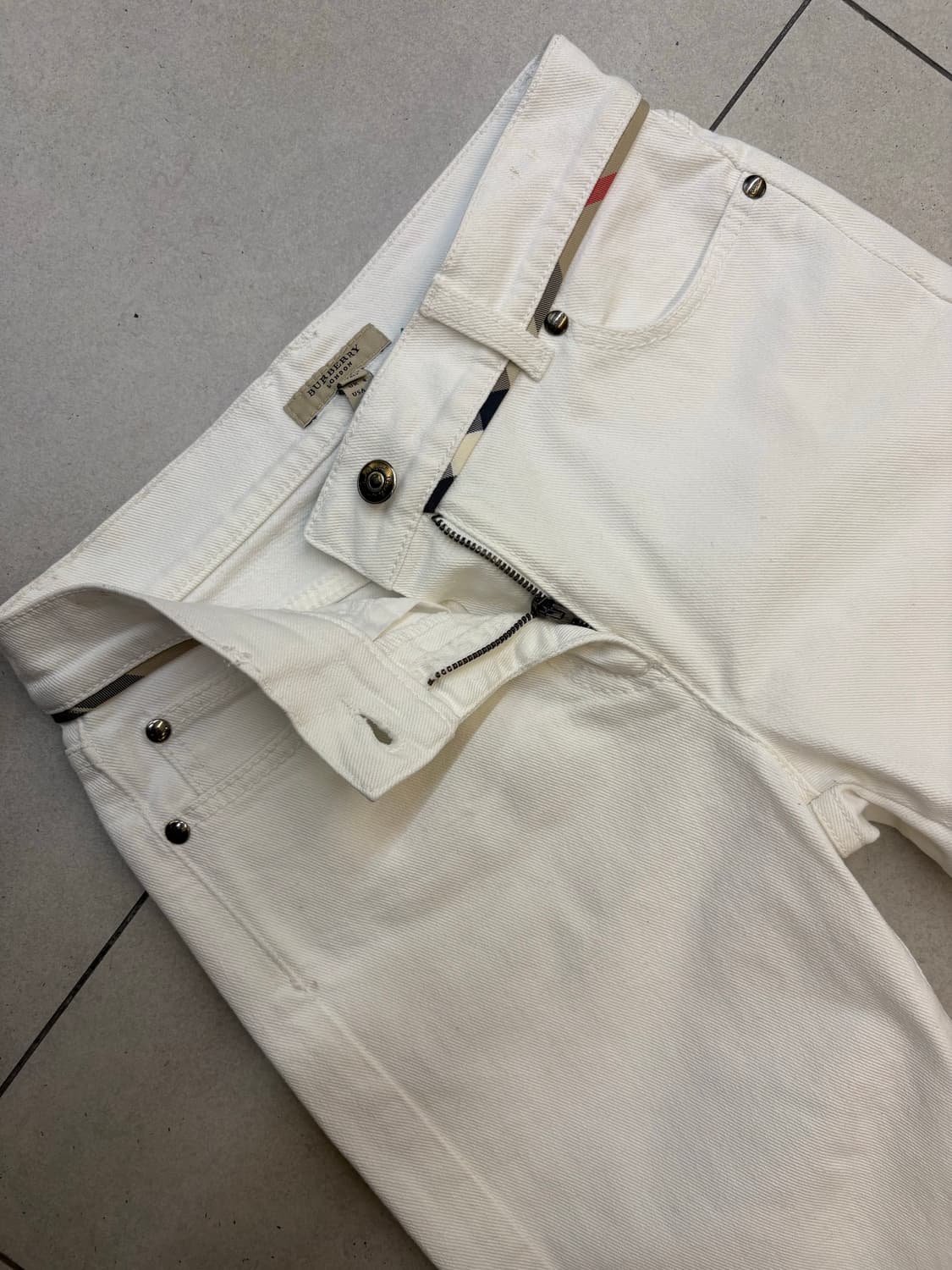 버버리 브릿 화이트 데님팬츠 상품이미지10