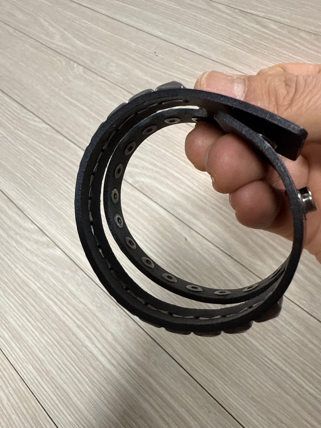 에브리벌스데이 더블스터드 레더 팔찌 상품이미지5