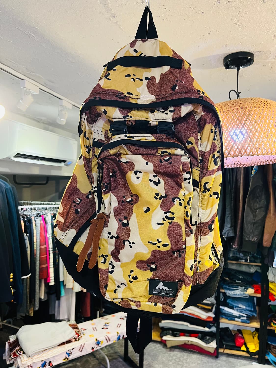 그레고리 초코칩 카모 데이팩 & 싱글포켓 세트 26L 상품이미지1