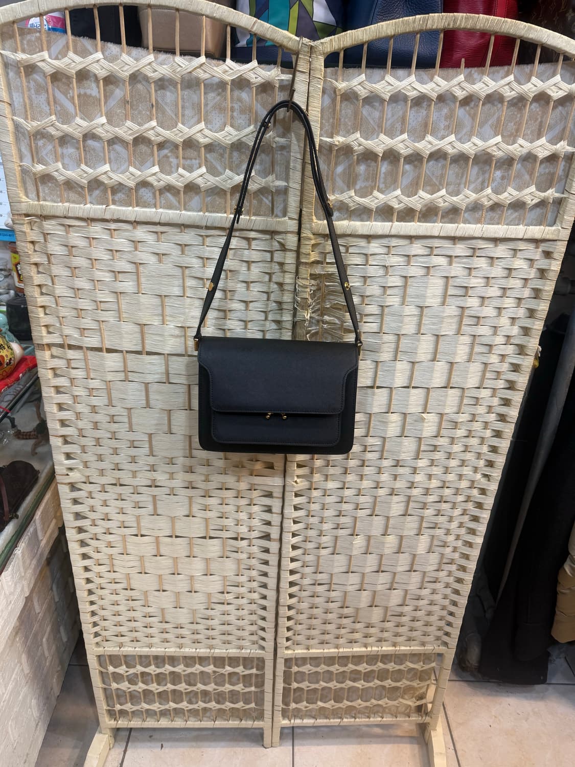 정품 마르니 미니 트렁크백 팝니다 상품이미지1