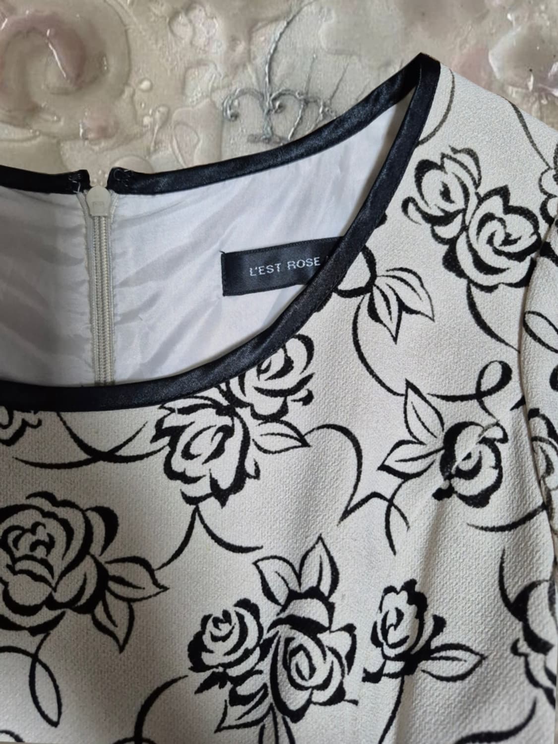 일본 빈티지 레스트로즈 플레어 블랙 장미 패턴 원피스 하객룩 상품이미지3