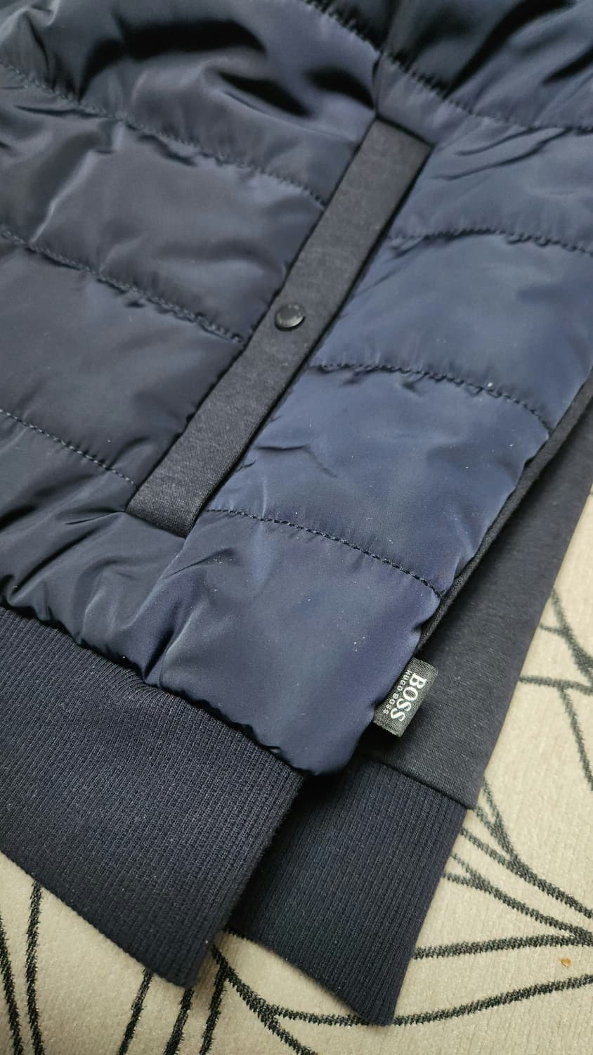 휴고보스 남성 후드 패딩 조끼 네이비 XL 110 상품이미지4