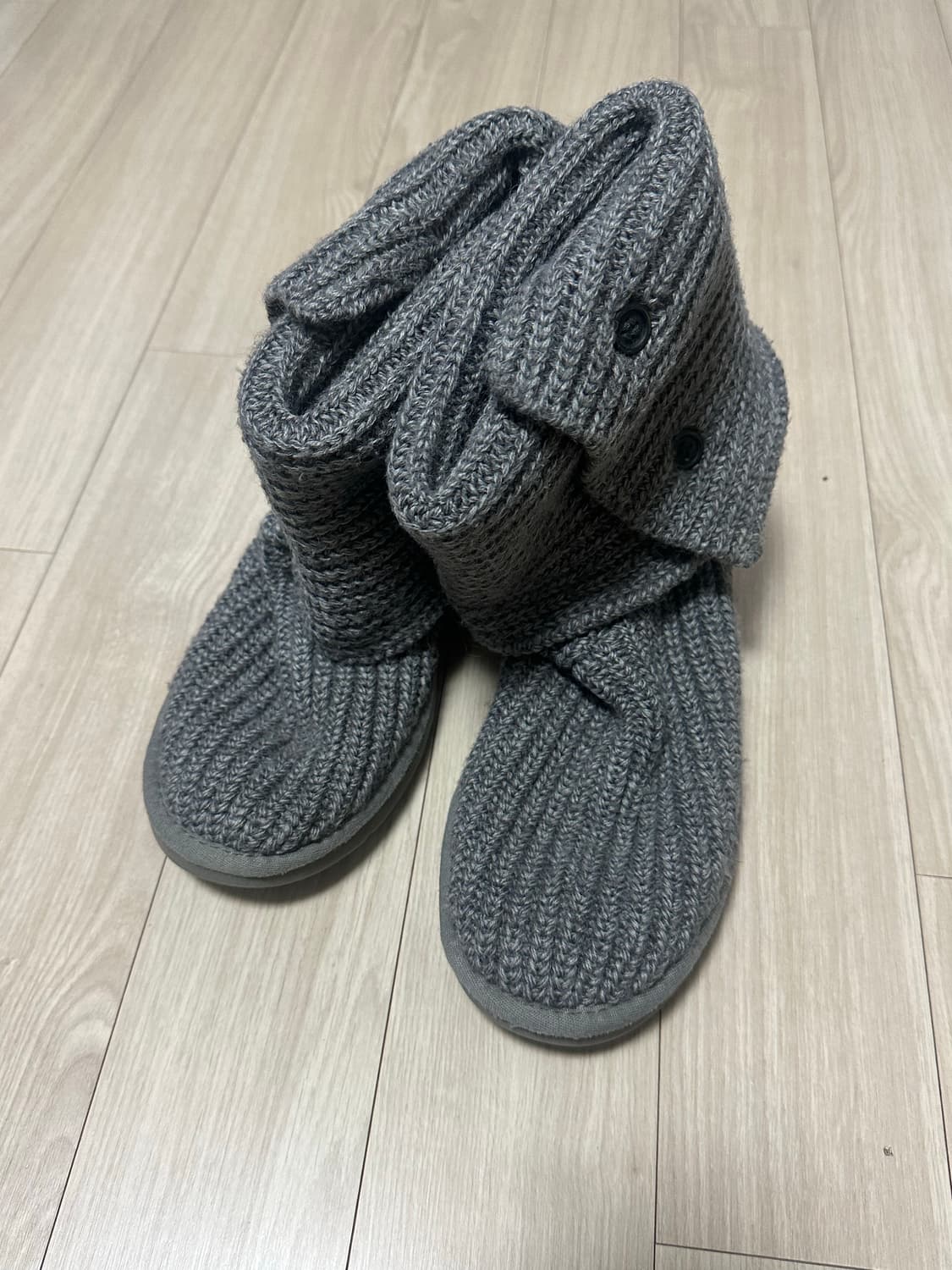 (240) 어그 카디 부츠 그레이 상품이미지2