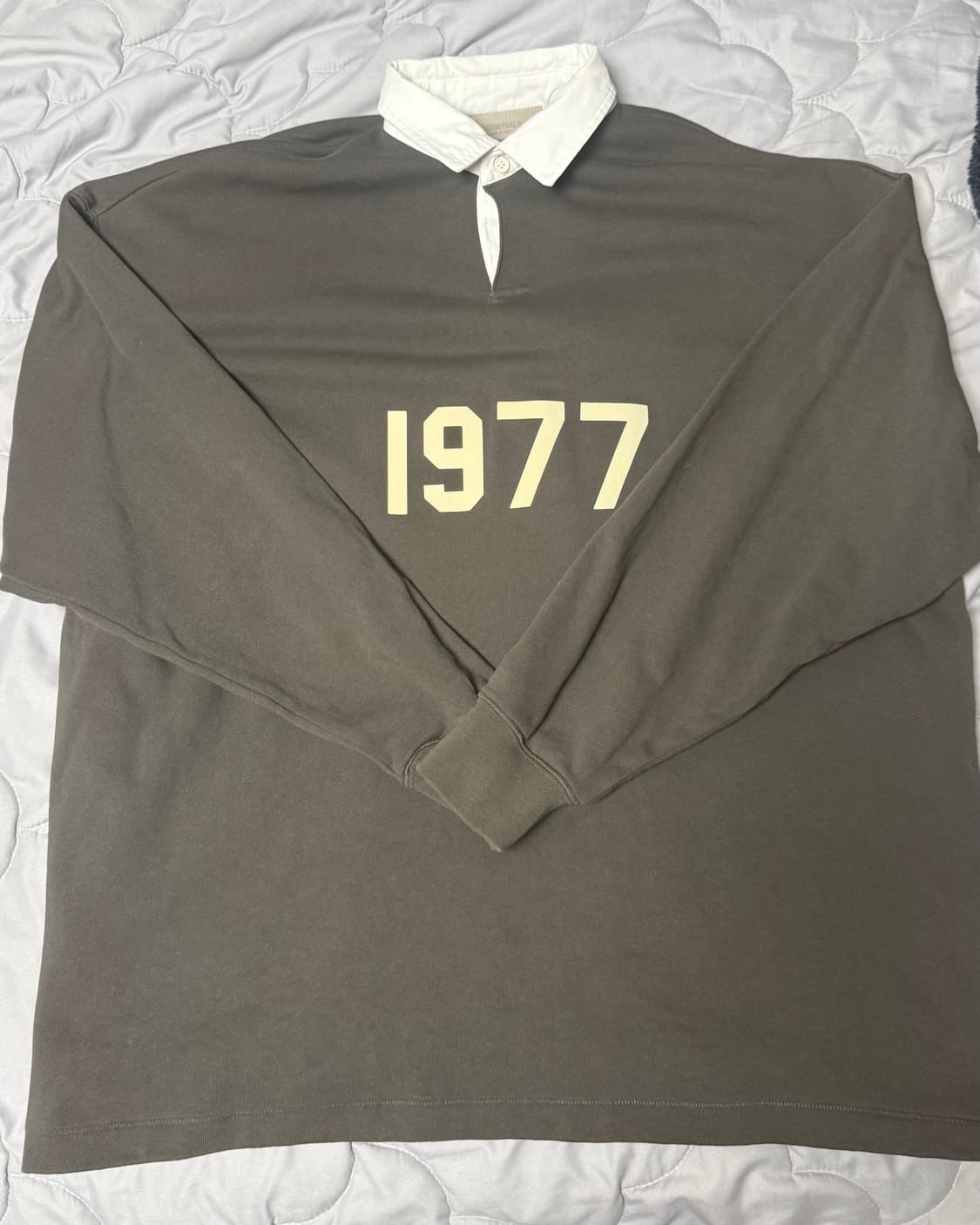 (상태 좋음 M) 에센셜 1977 헨리 럭비 롱슬리브 폴로 오프 블랙 상품이미지1