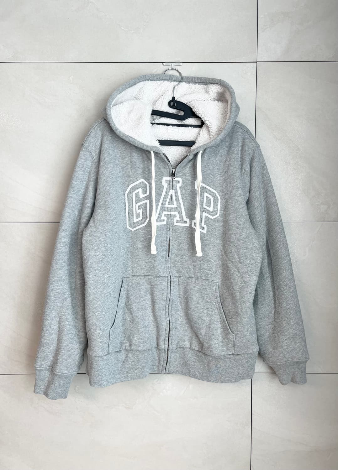 갭 GAP 양털 퍼 후드집업 그레이 [L] 상품이미지1