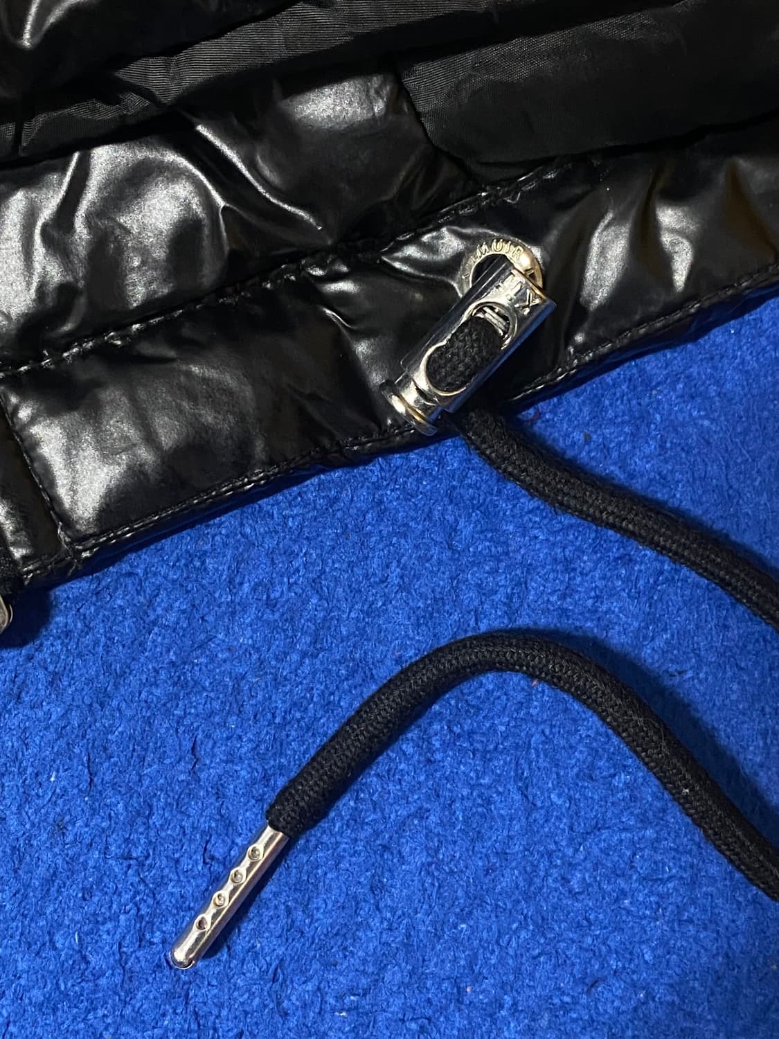 KIIMUIR 키뮤어 유광 릴렉스드 패디드 바이커 점퍼 블랙 XL 상품이미지9