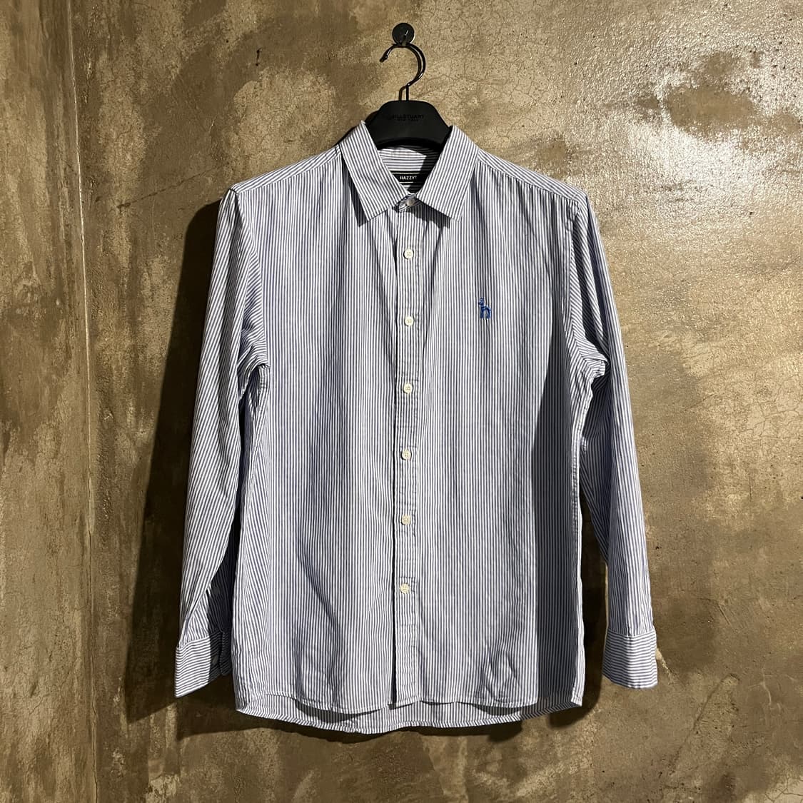 헤지스 스트라이프 셔츠 상품이미지1
