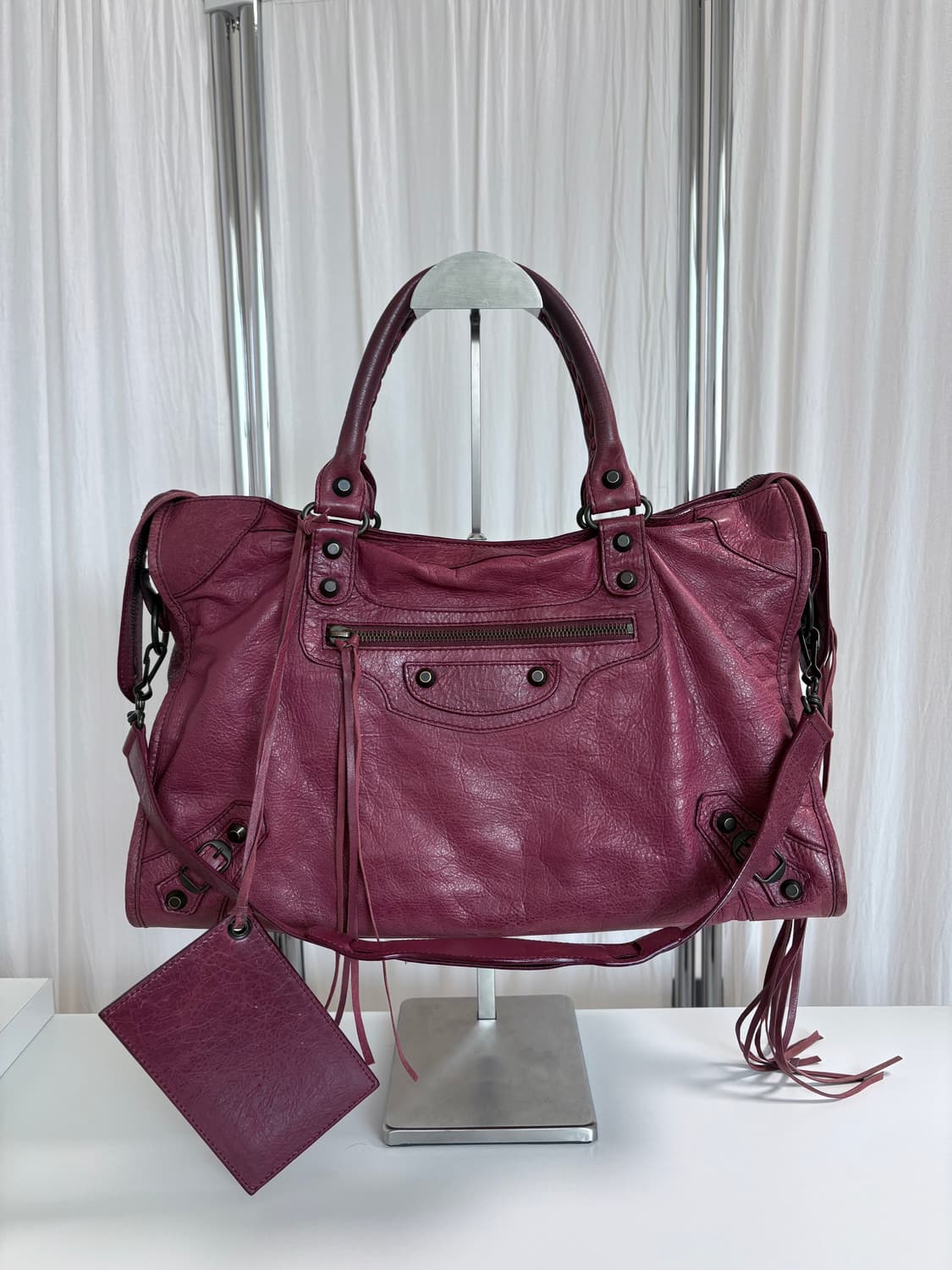 발렌시아가 시티 모터백 미디움 버건디 상품이미지1