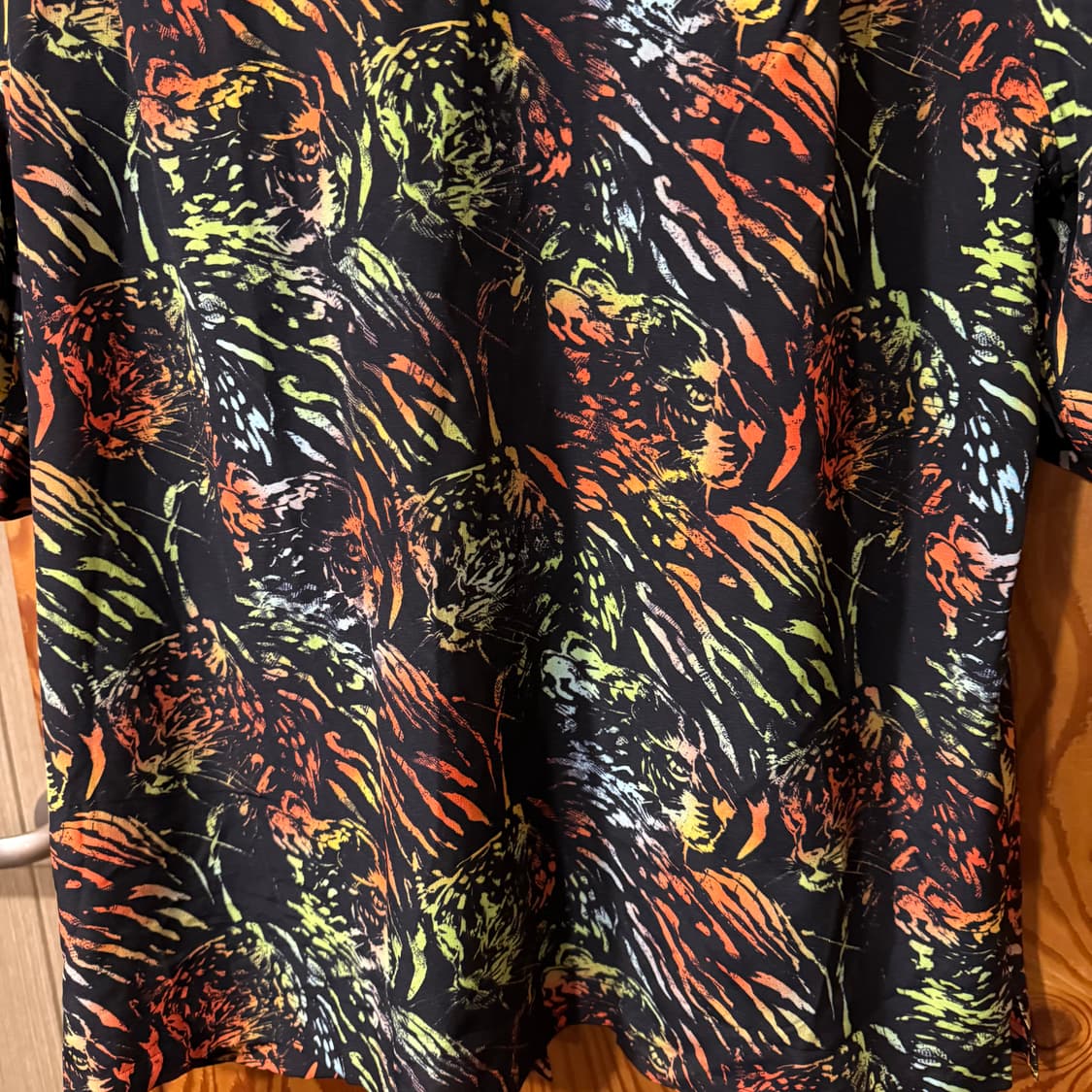 셀린느 23 S/S 하와이안 실크 셔츠 판매 합니다. 상품이미지8