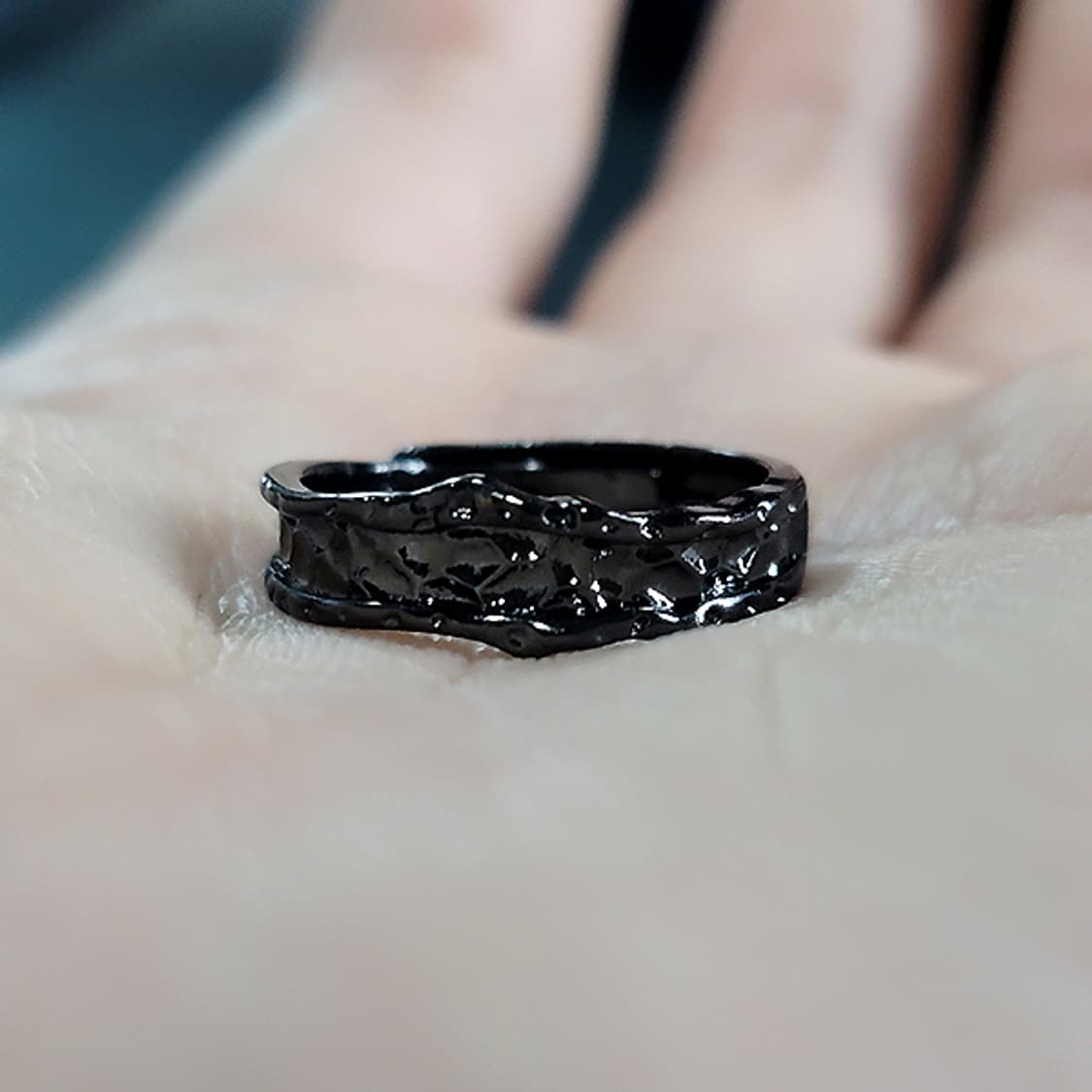 Lurk 백동 흑도금 남자 엔틱 빈티지 명품 균열 불규칙 반지 상품이미지6