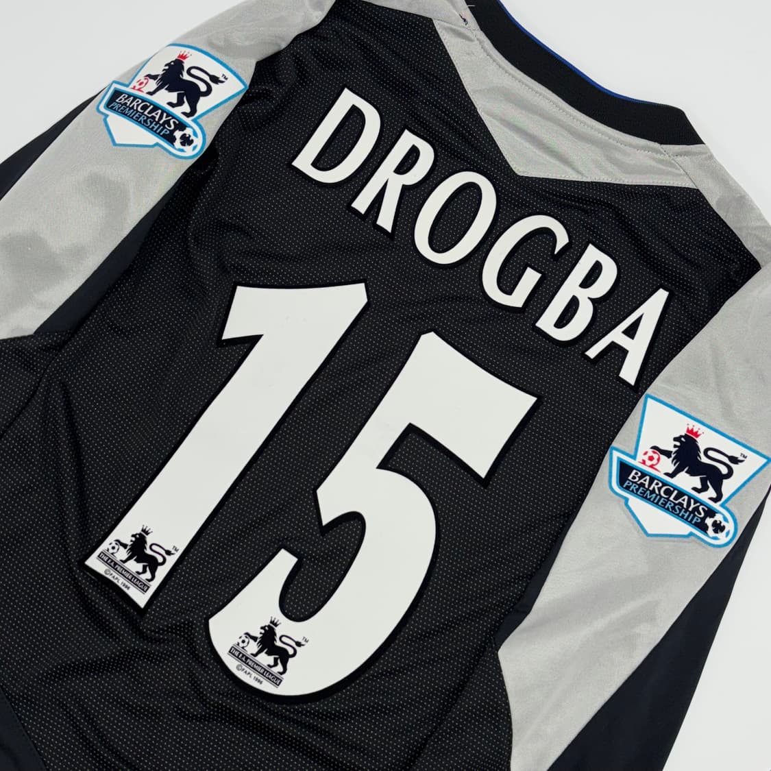 엄브로 첼시 04 05 어웨이 긴팔 드록바 유니폼 상품이미지3