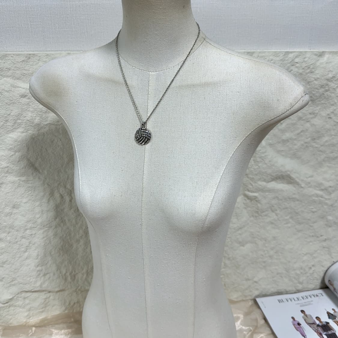 빈티지 볼 큐빅 목걸이 상품이미지1