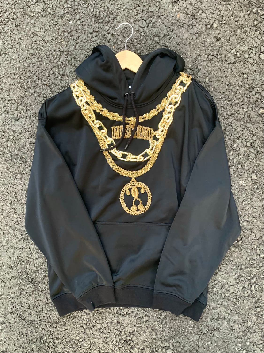 모스키노 x H&M 체인 후디 상품이미지1