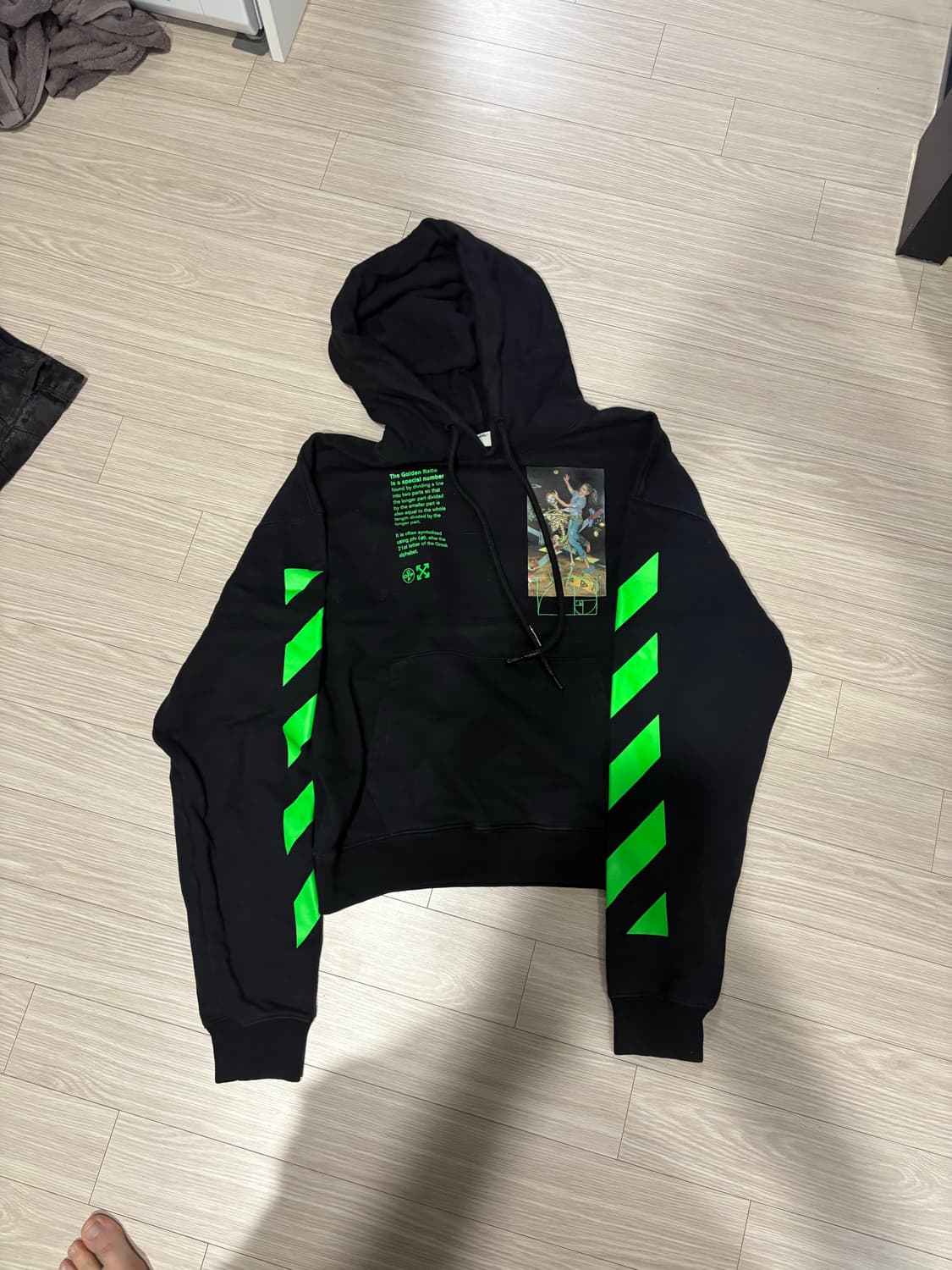 오프화이트 후드티 상품이미지1