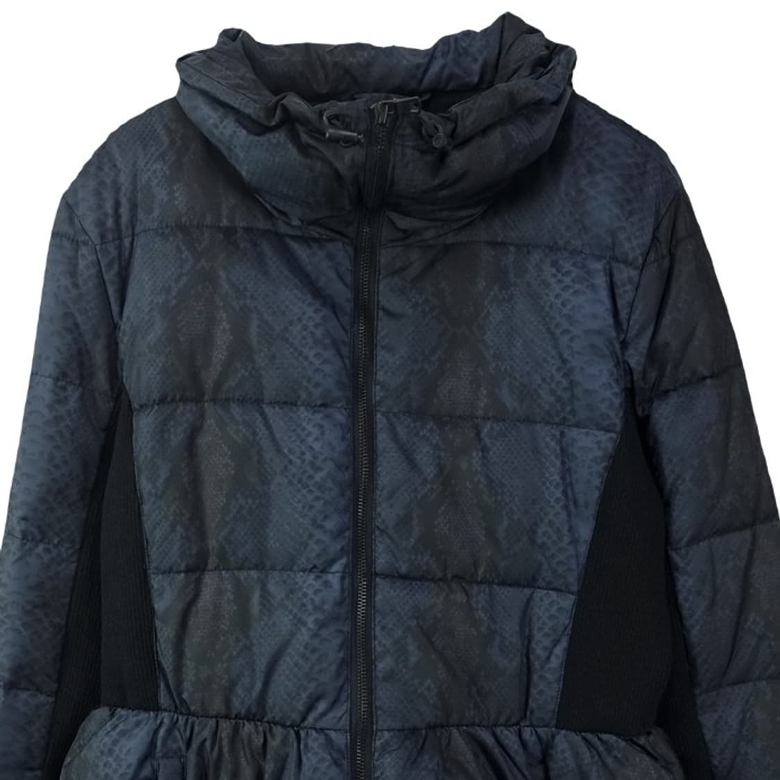 [아르마니] 허리 라인 파이톤 패턴 패딩 P01385 상품이미지4