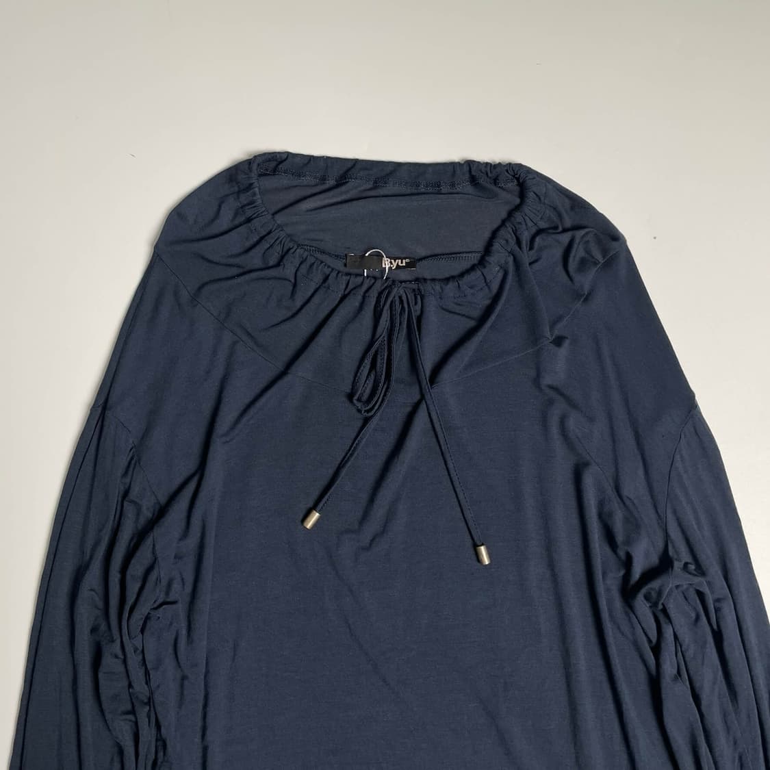 B.yu 스트링 넥 모달 롱 슬리브 (italy)   상품이미지2