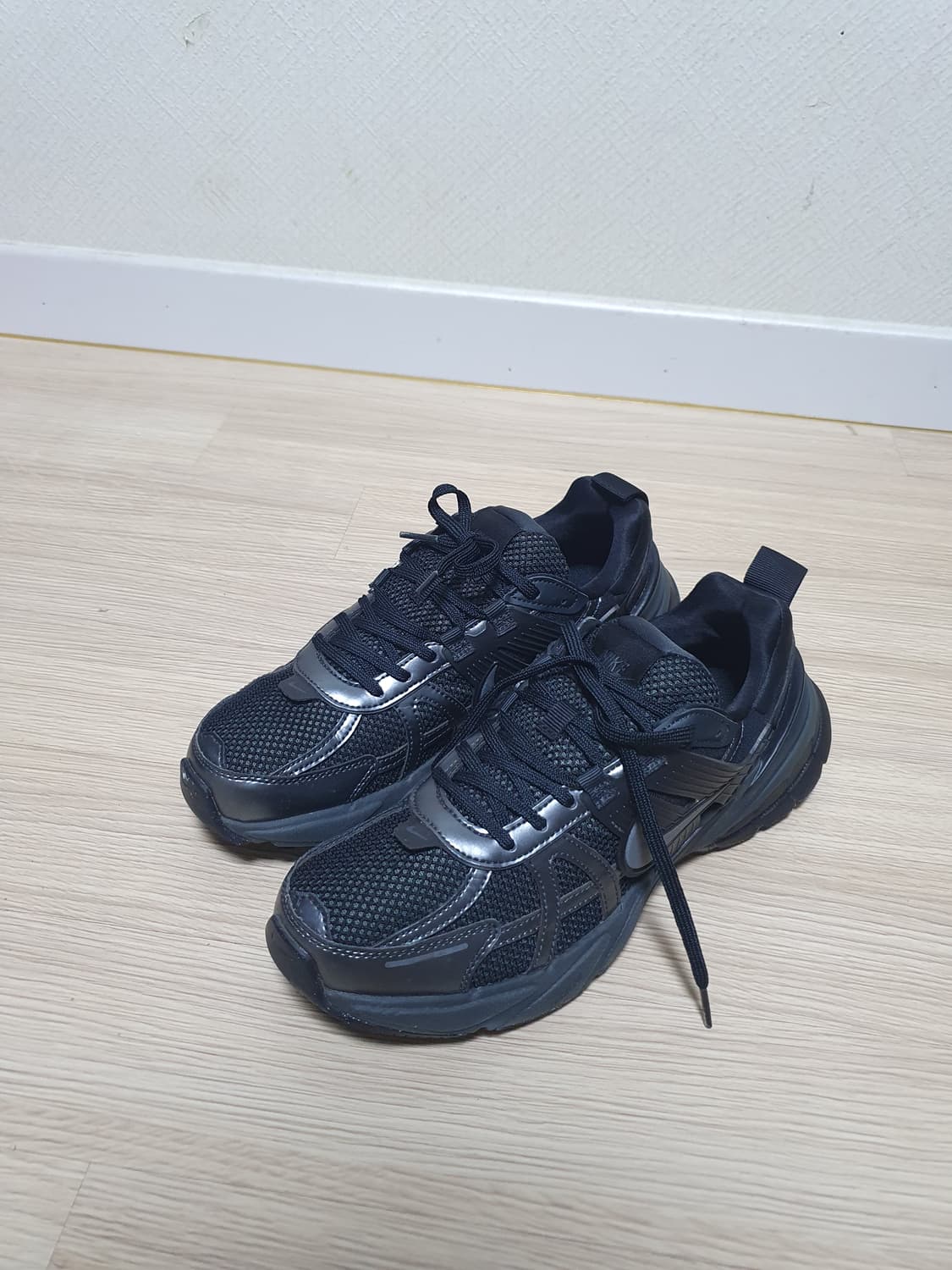나이키 v2k 런 운동화 265 상품이미지4