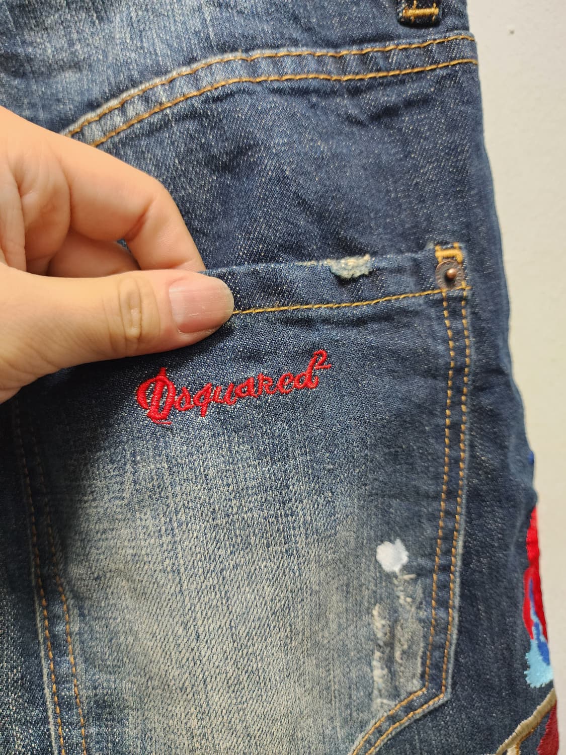 DSQUARED2 디스퀘어드2 불사조 자수 청바지 상품이미지3