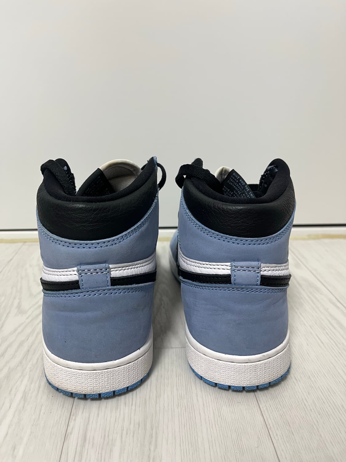 나이키 에어 조던 1 유니버시티 블루 상품이미지2