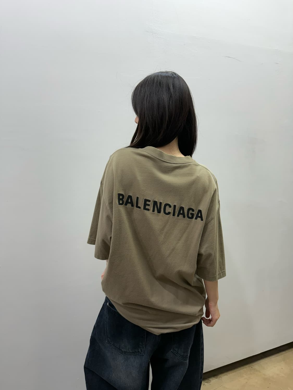 발렌시아가 로고 오버핏 티셔츠 상품이미지2