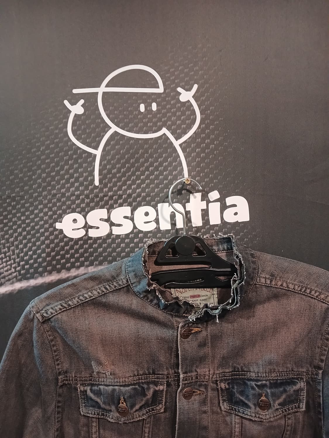 Destoryed north notch 워시드 데님 자켓 상품이미지2