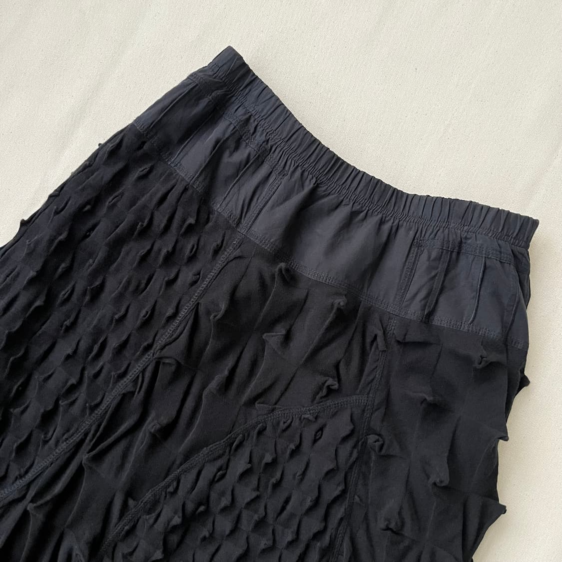 Eiko Kondo 3D 텍스처 플리츠 스커트 상품이미지2