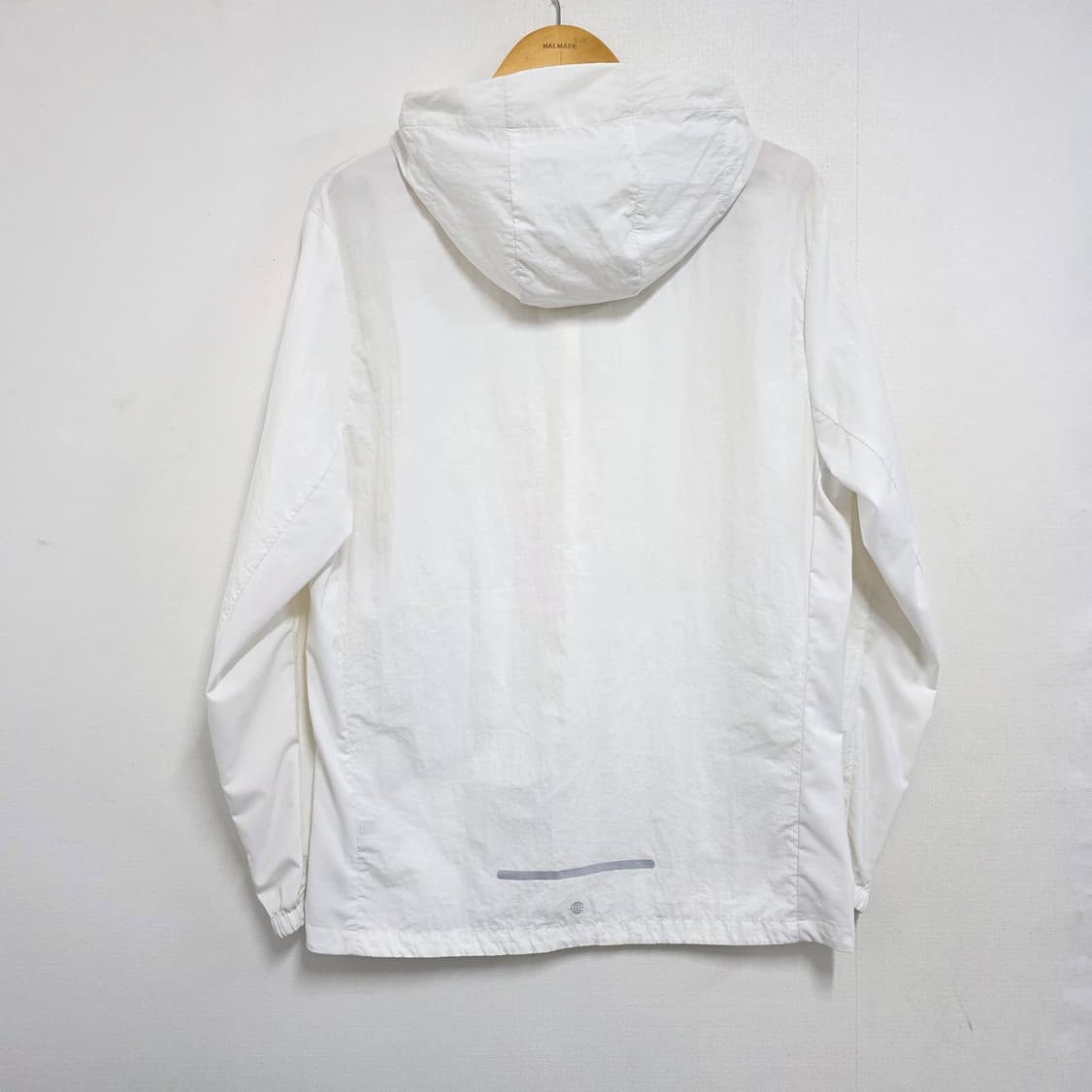 L 100 아디다스 화이트 경량 후드 바람막이 상품이미지3