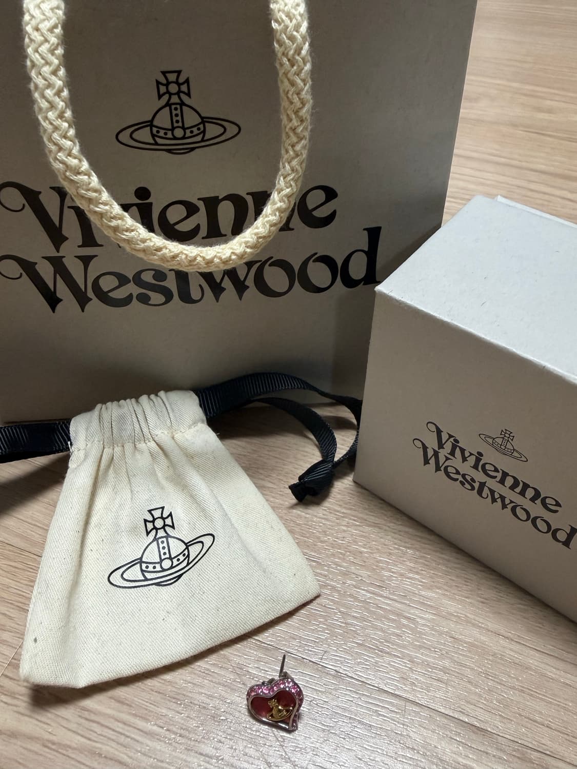 비비안웨스트우드 하트 귀걸이 로즈 한쪽 상품이미지1