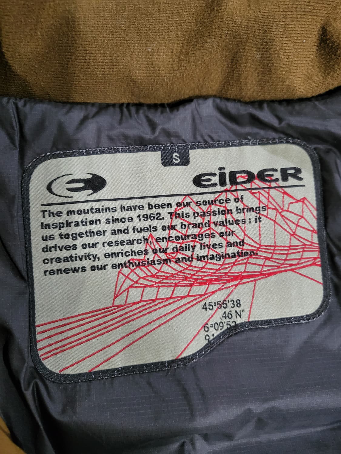 아이더 패딩 (프랑스 오리솜털 90%, 깃털 10%) 상품이미지5