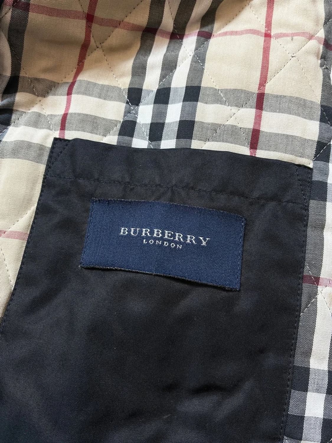 버버리 00's 체크 안감 퀼팅 자켓 PN8920 상품이미지5