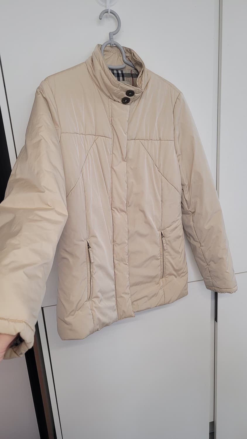 버버리  정품 여성 패딩 자켓-S사이즈 상품이미지3