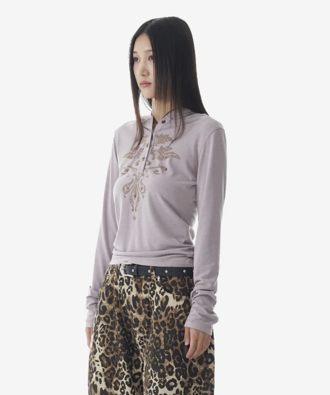 Studded Leaf Hooded Long Sleeve (Beige) 상품이미지1