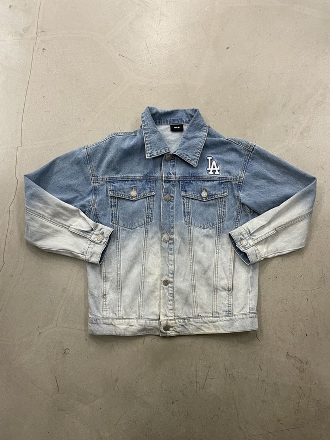 엠엘비 LA 다저스 그라데이션 데님 자켓 13Y 상품이미지1