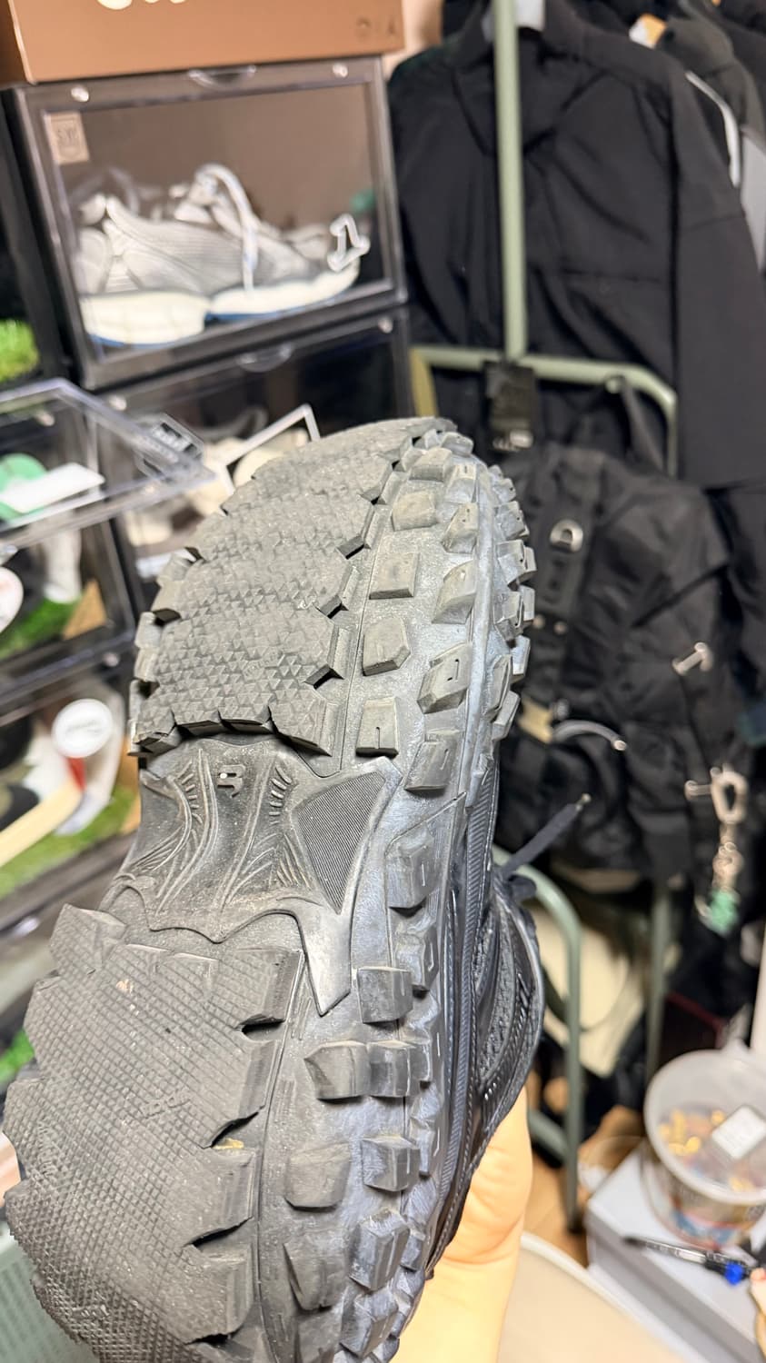 발렌시아가 디펜더 42 상품이미지6