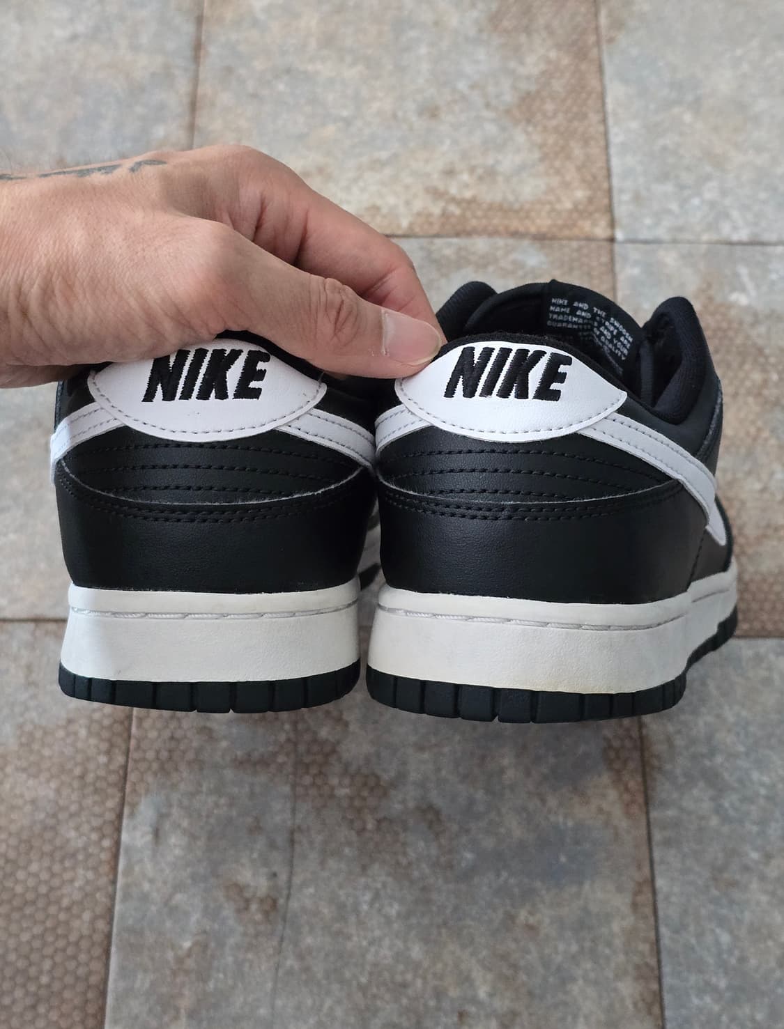 (280)나이키 덩크 로우 레트로 블랙 화이트  상품이미지8