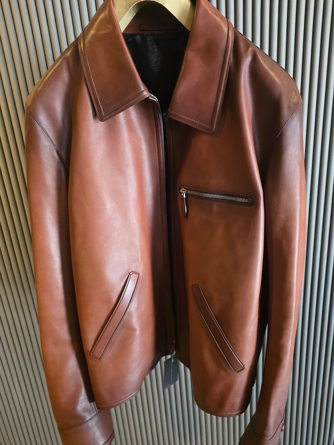 [신세계1200만원]벨루티 26시즌 파티나 나파레더 가죽자켓 50사이즈 상품이미지3