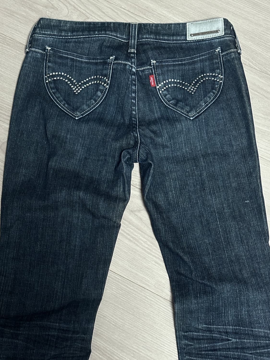 Levi’s lady style 로우라이즈 부츠컷 데님팬츠 상품이미지6