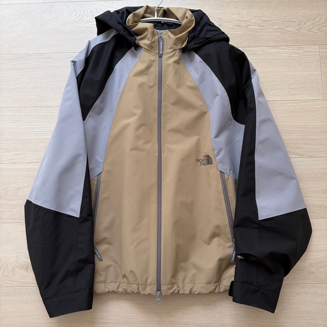 노스페이스 바람막이 상품이미지1