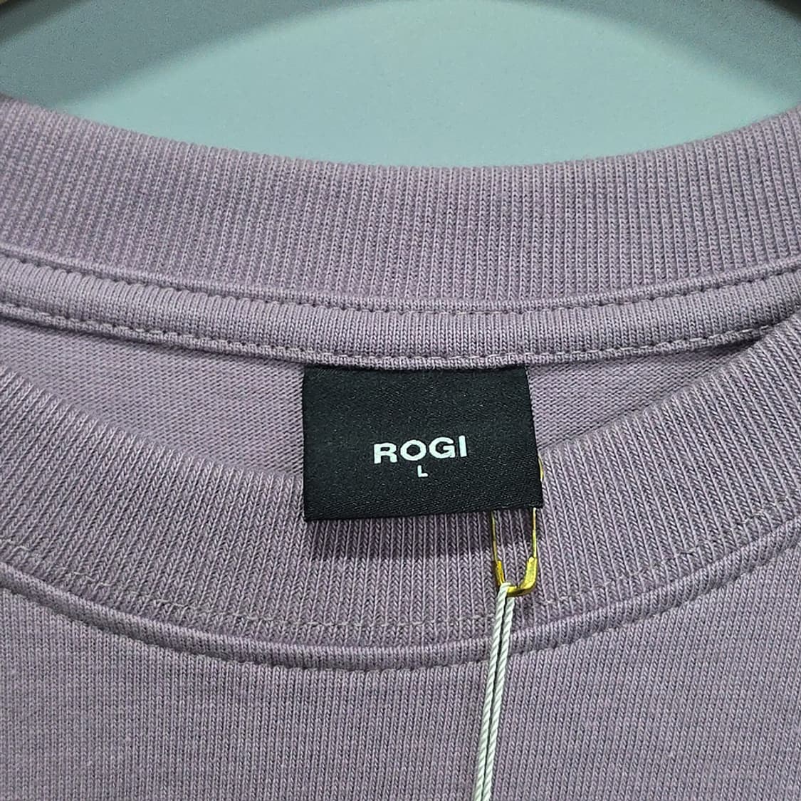 새제품) 로기 ROGI 반팔 티셔츠 L 상품이미지3