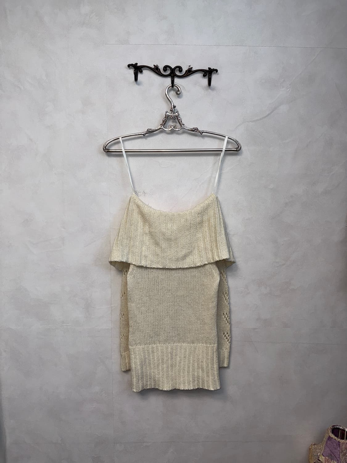 DKNY punching ball off shoulder knit 상품이미지6