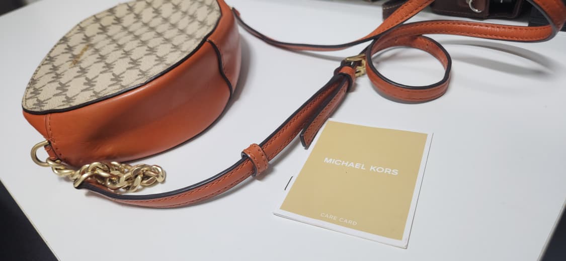 마이클 코어스 MK 로고 크로스백 오렌지 상품이미지3