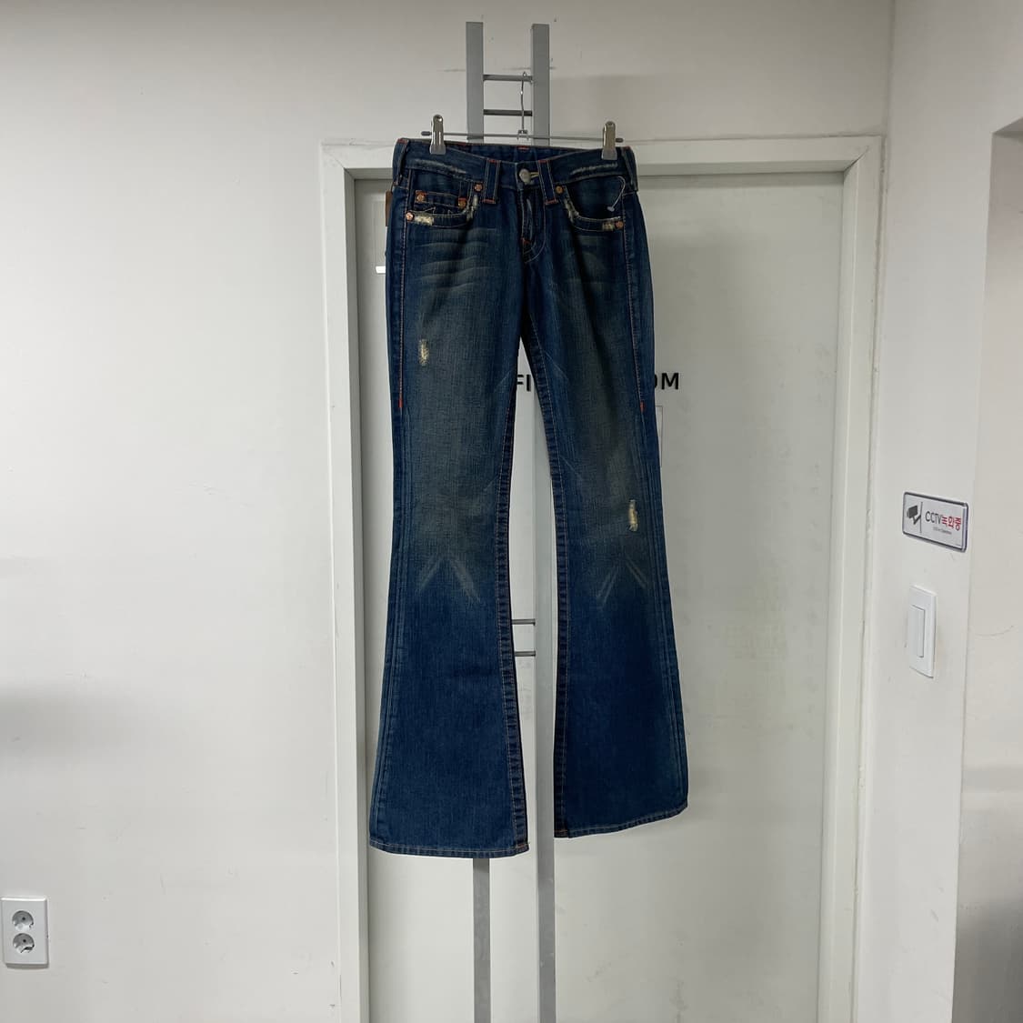 트루릴리젼 데님 팬츠 새상품 25(W) 상품이미지5