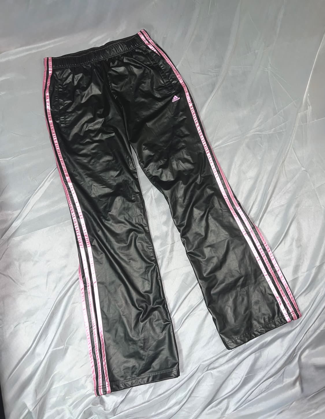 ✨Adidas✨pink gray glossy track pants y2k 상품이미지1