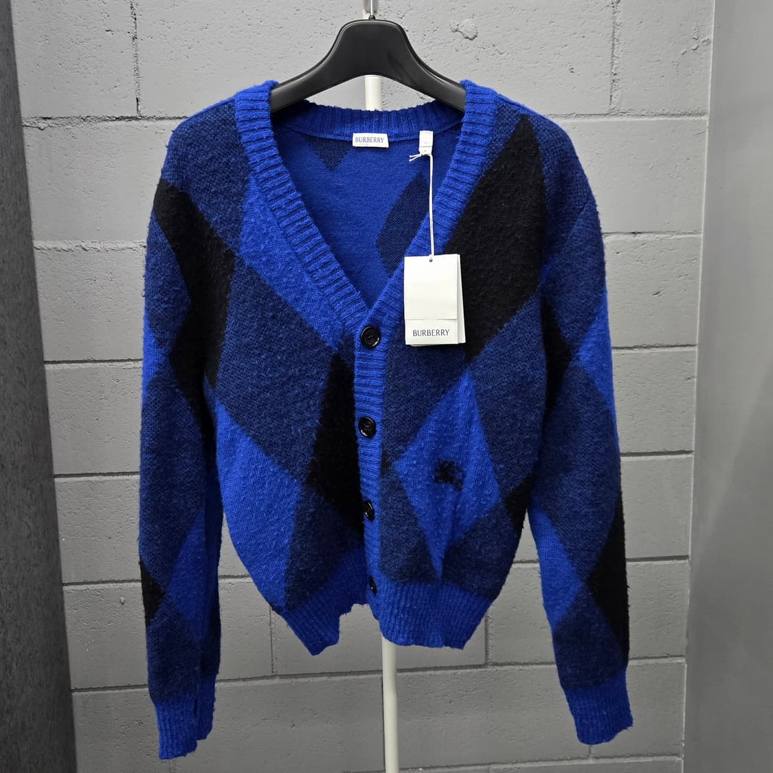 새상품 / 버버리 체크 울 가디건 M 상품이미지2
