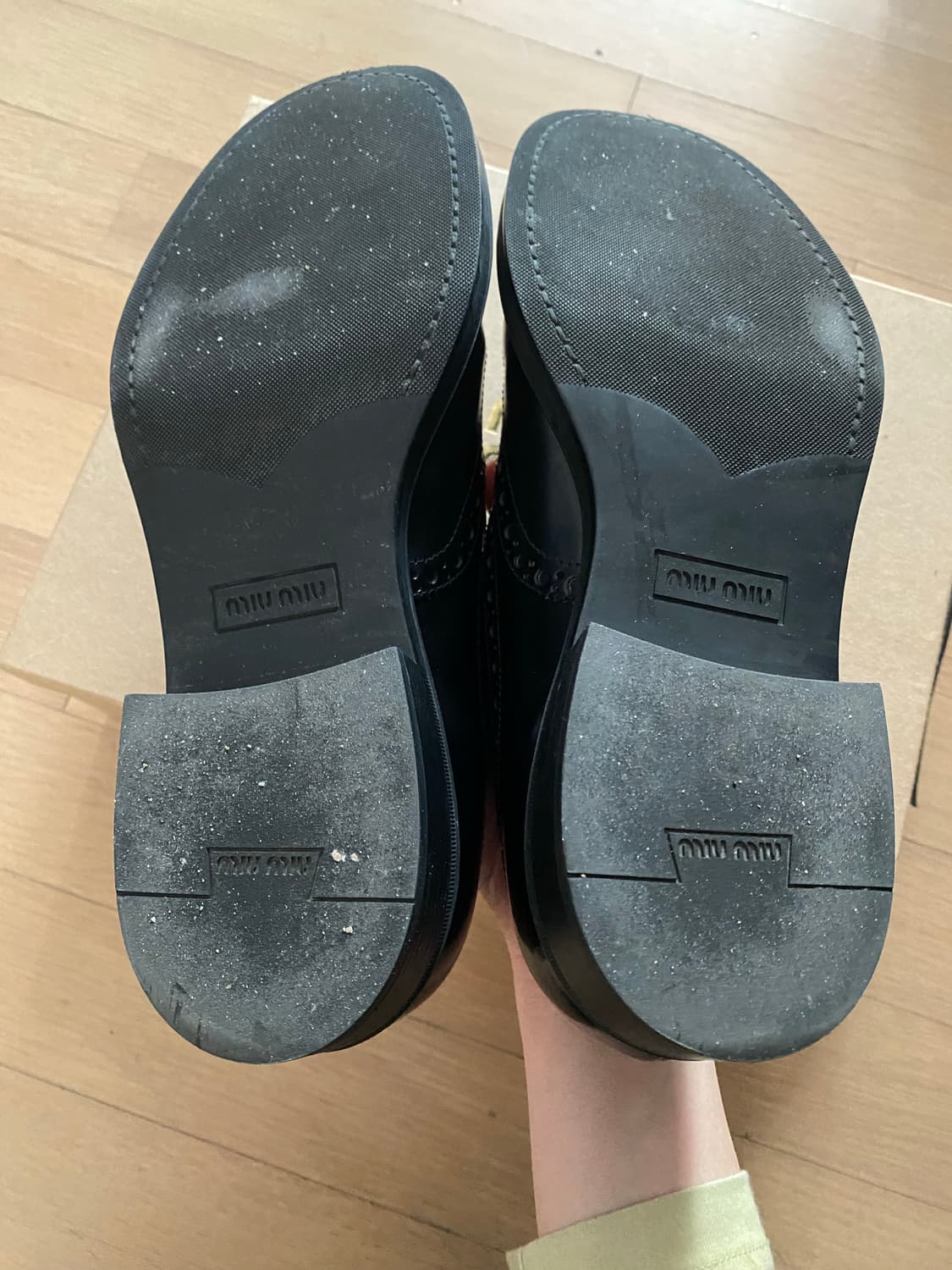 미우미우 처치스 몽크 브로그 블랙 상품이미지6