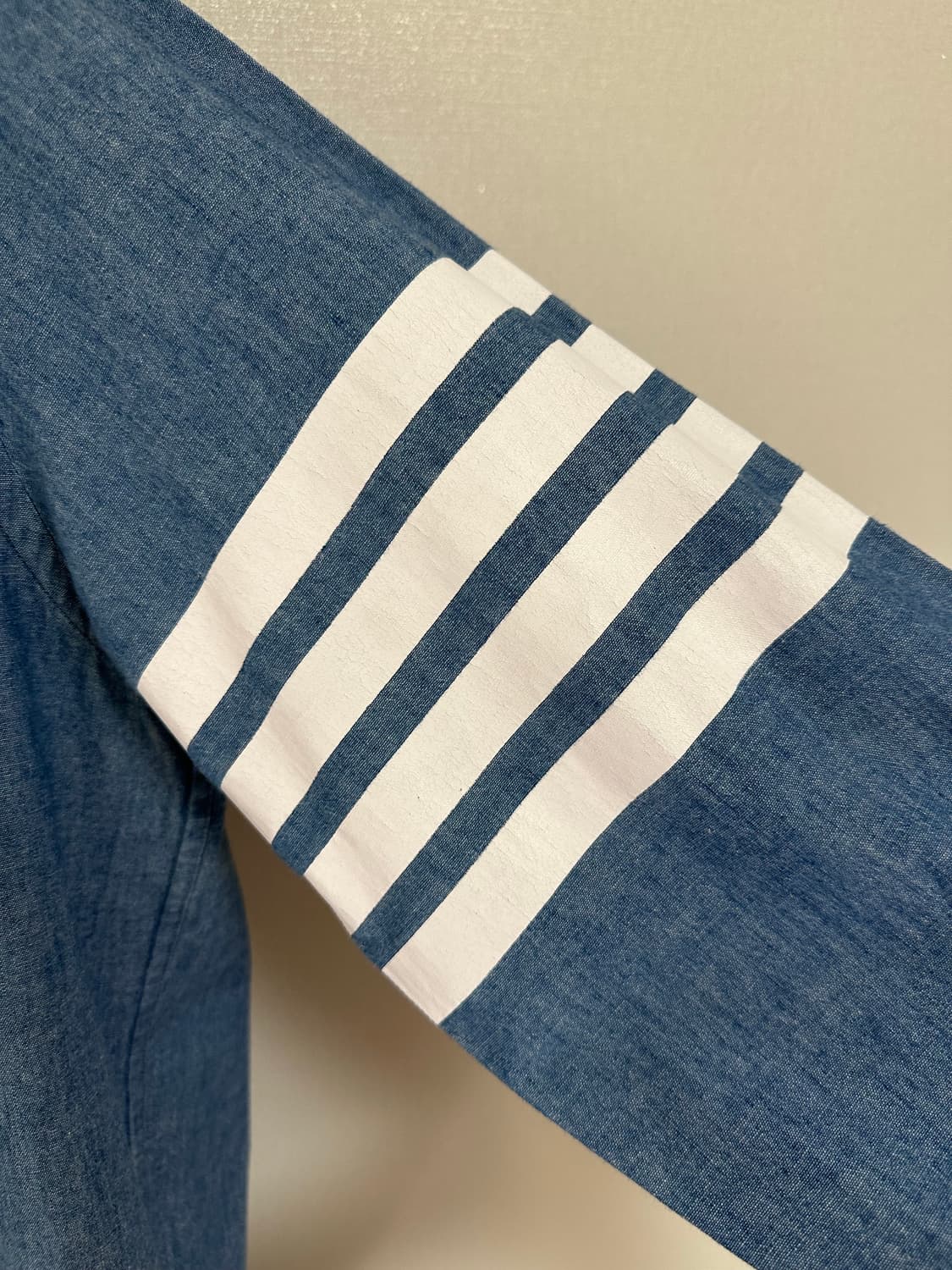 [3size] 백화점판 톰브라운 사선 샴브레이 셔츠 블루 상품이미지3