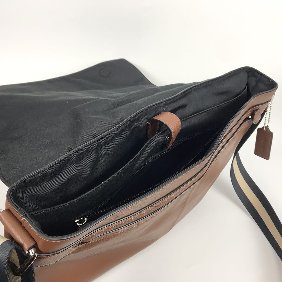 코치 가죽 남성 서류가방 크로스백 상품이미지10